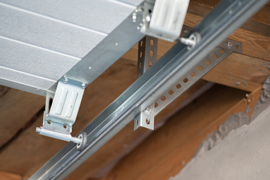 garage_door_roller_installation